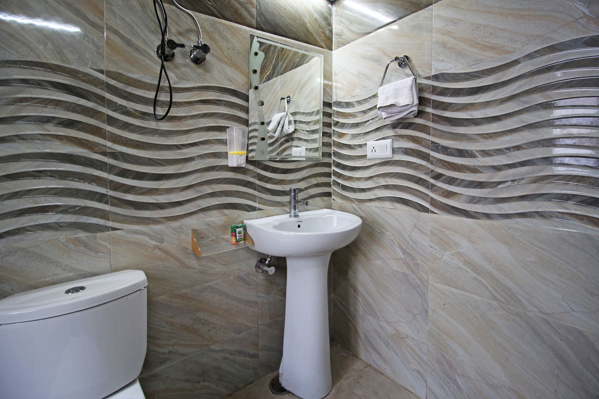 Oyo 5248 Surbee Resorts Mussoorie Zewnętrze zdjęcie